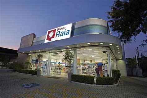 Droga Raia promete compra no site e retirada na loja .